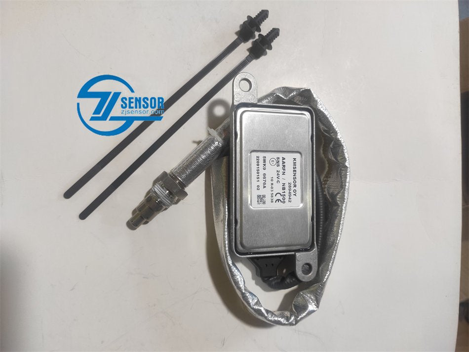 2894942 Nitrogen Oxide sensor NOX Sensor 5WK96676A SNS24V Cummins