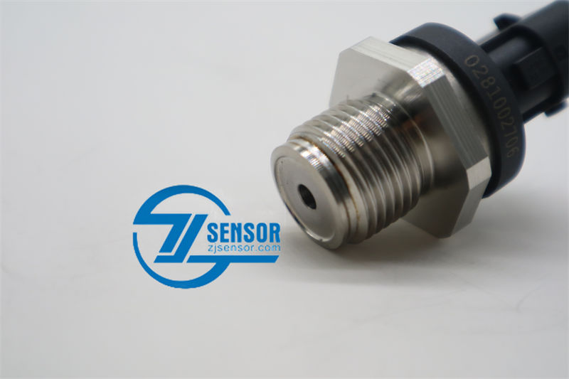 1800 Bar Diesel Fuel Rail Pressure Sensor OE: 504152959/ 0281002706 For Iveco Daily IV Massif Civis Cristalis