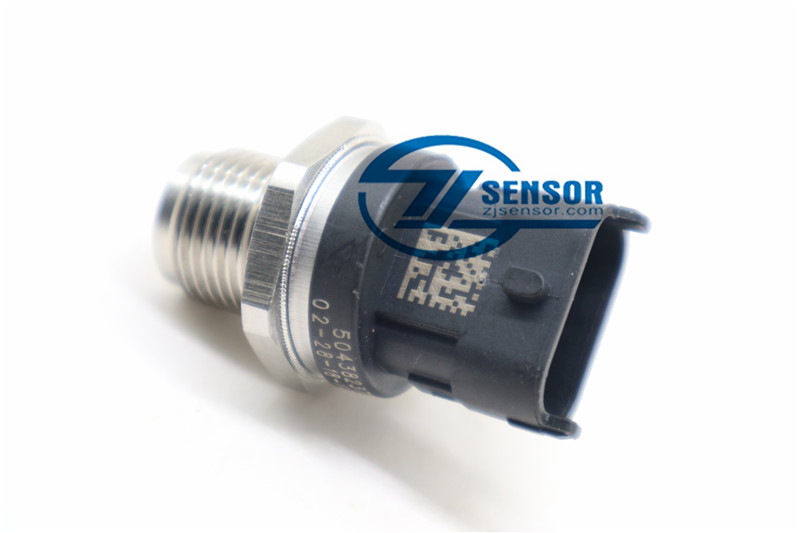 1800 Bar Diesel Fuel Rail Pressure Sensor OE: 504382372 For Iveco Daily IV Massif Civis Cristalis