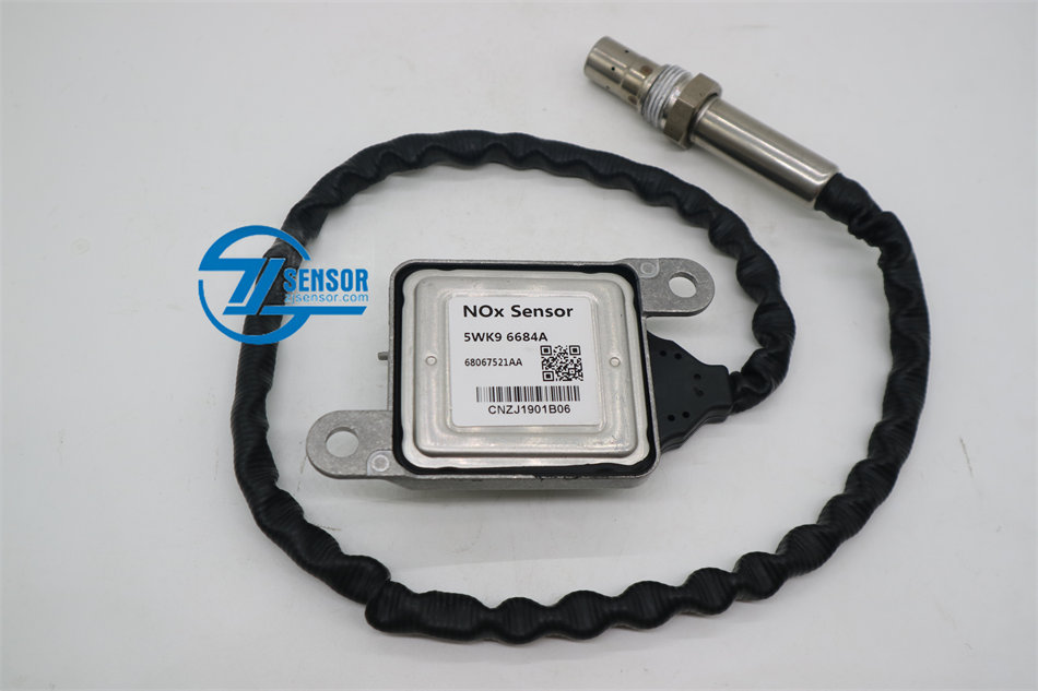 68067521AA Nitrogen Oxide 5wk9 6684A NOX Sensor 12V 795mm