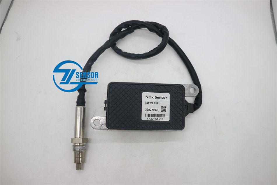 22827993 Nitrogen Oxide Sensor 5WK9 7371 NOX Sensor SNS24V Volvo & Renault