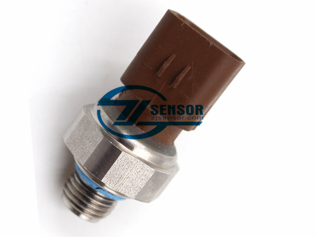 oil pressure sensor OE: RE542461