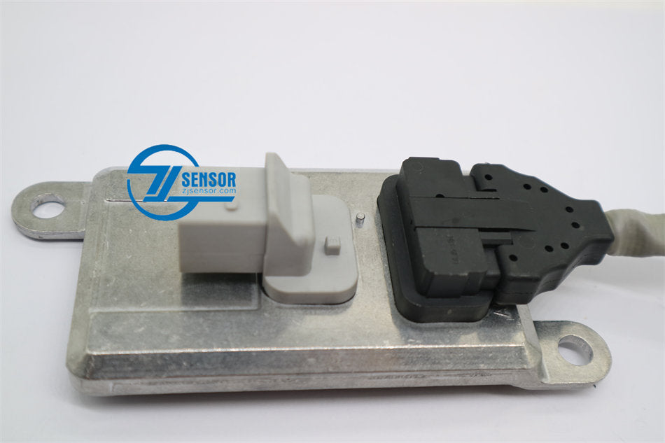 A0091530028/004 Nitrogen Oxide sensor NOX Sensor SNS24V 5WK96653B  Mercedes benz